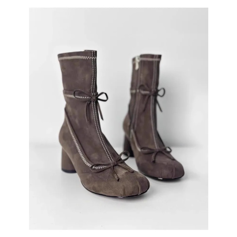 2026 Winter Fashion New Pumps  - Chelsea Boots Suede review and price